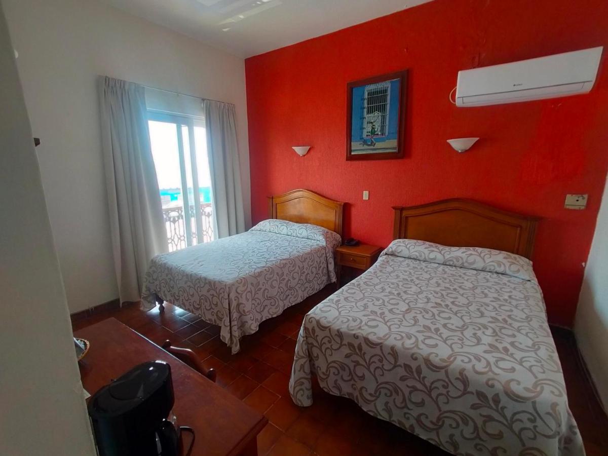 Hotel Posada Dona Lala Tlacotalpan Buitenkant foto