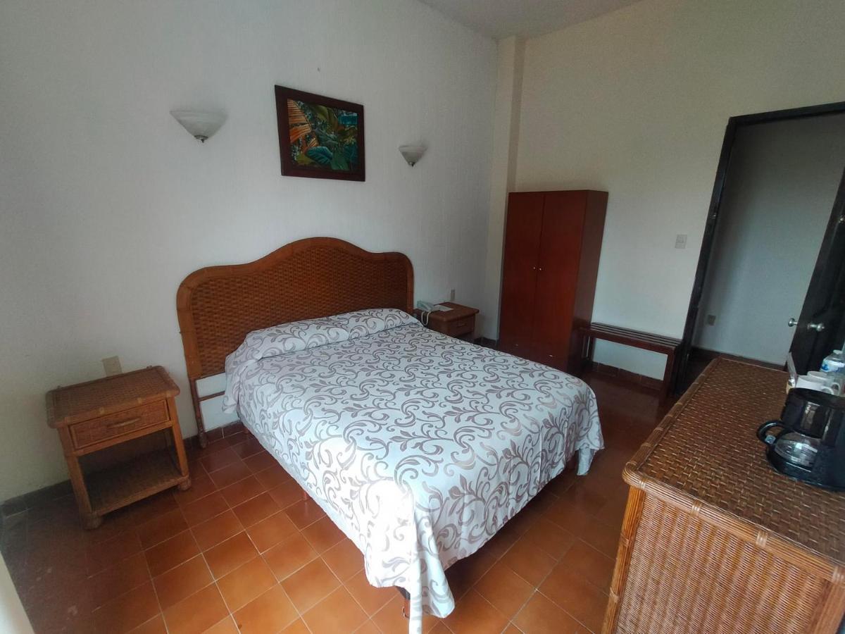 Hotel Posada Dona Lala Tlacotalpan Buitenkant foto