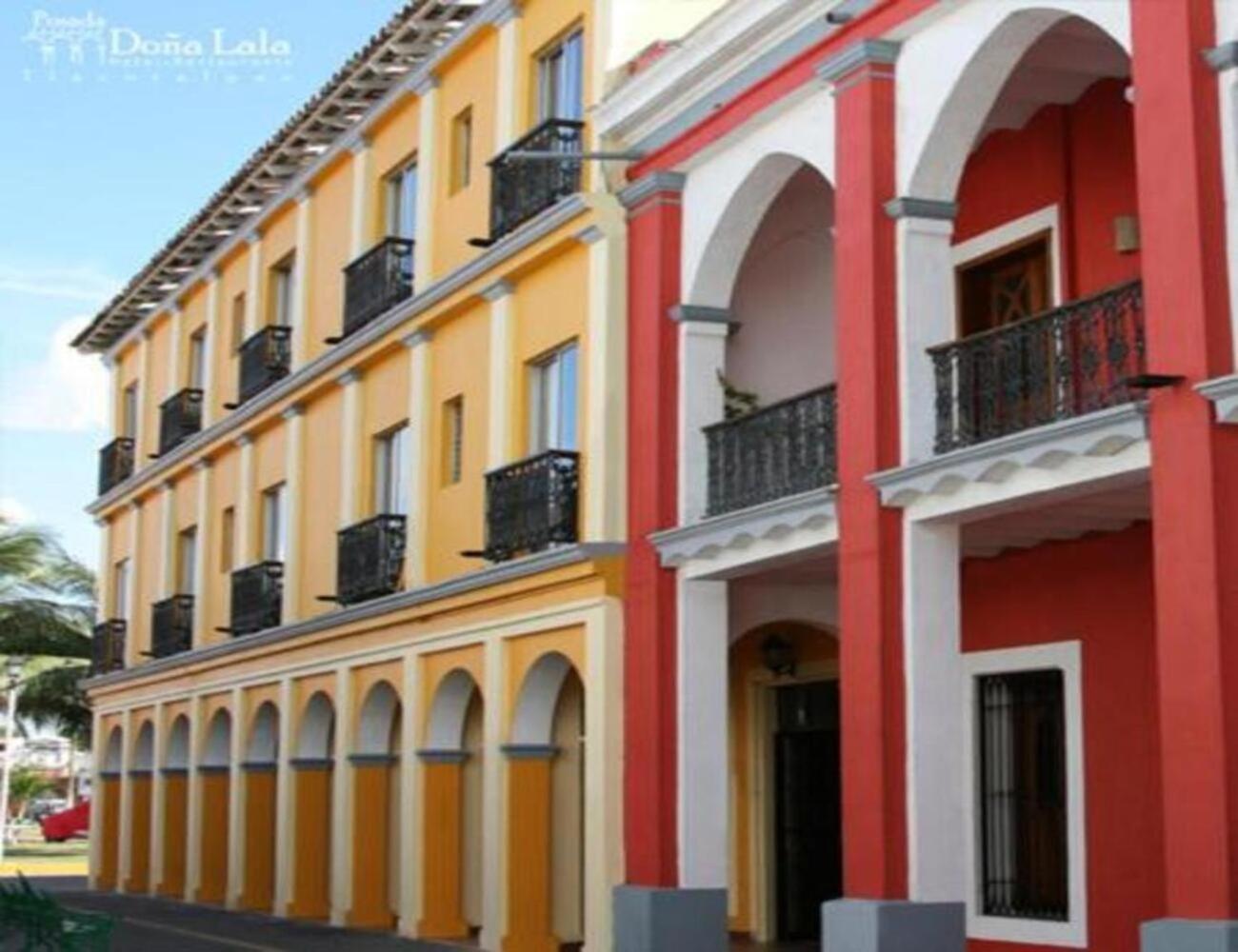 Hotel Posada Dona Lala Tlacotalpan Buitenkant foto